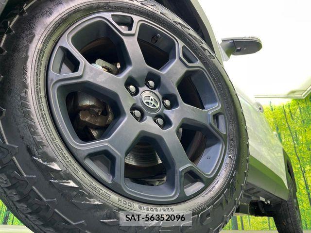 Toyota RAV4 2022-04 7879099-12