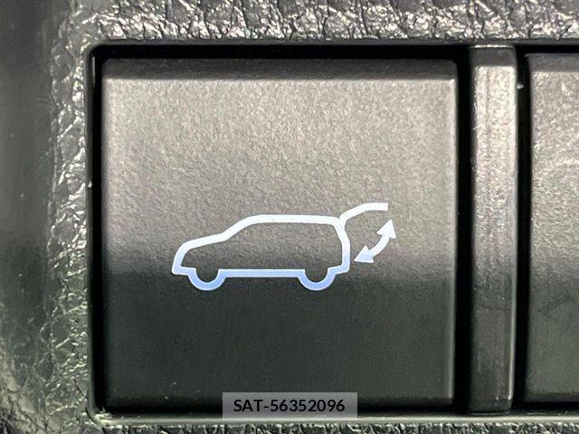 Toyota RAV4 2022-04 7879099-6