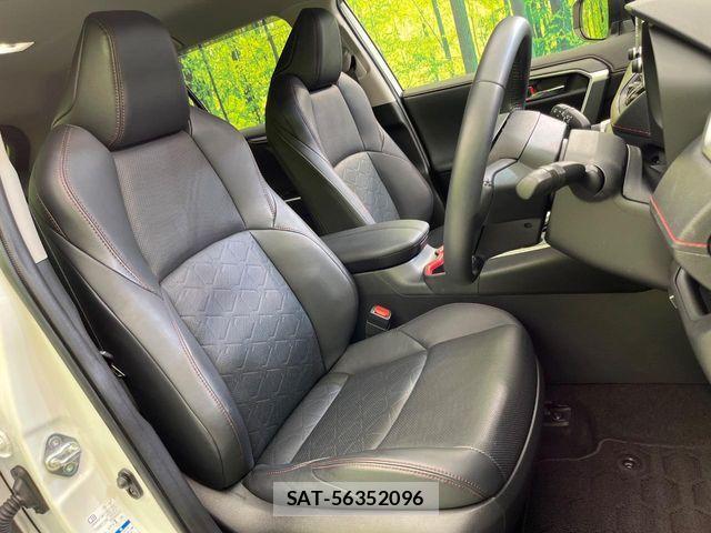 Toyota RAV4 2022-04 7879099-7