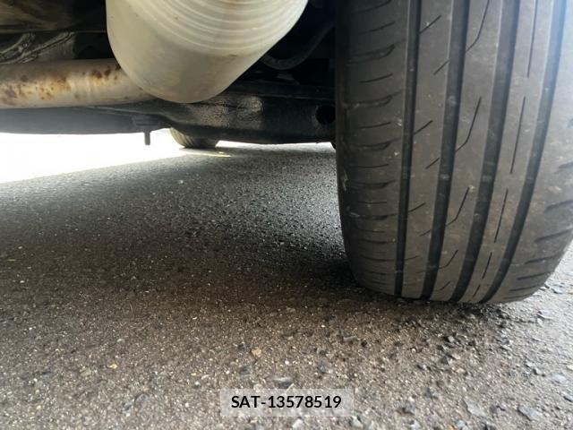 Toyota RAV4 2010-08 7879110-11