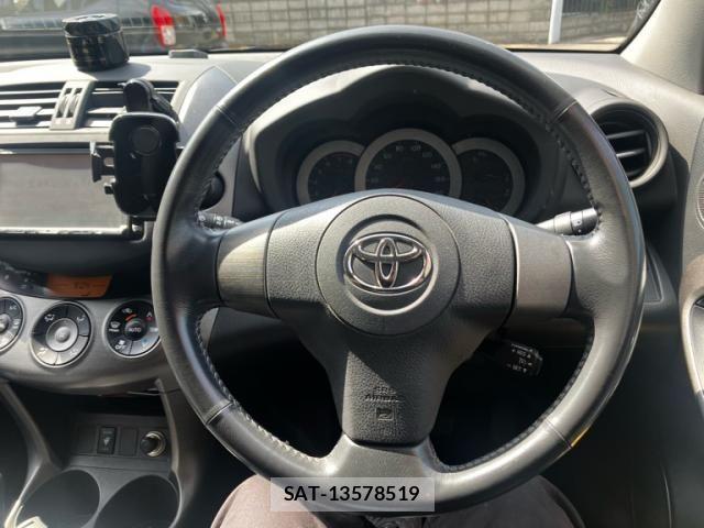 Toyota RAV4 2010-08 7879110-21