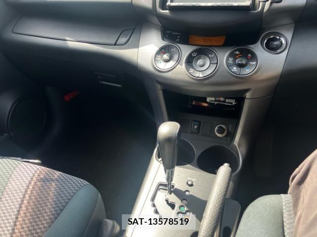 Toyota RAV4 2010-08 7879110-22