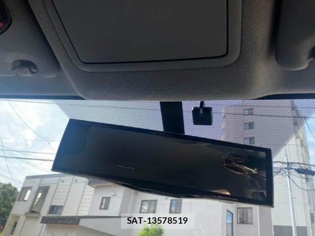 Toyota RAV4 2010-08 7879110-24