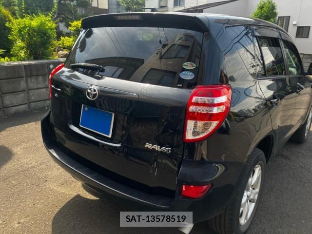 Toyota RAV4 2010-08 7879110-3