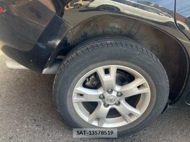 Toyota RAV4 2010-08 7879110-6