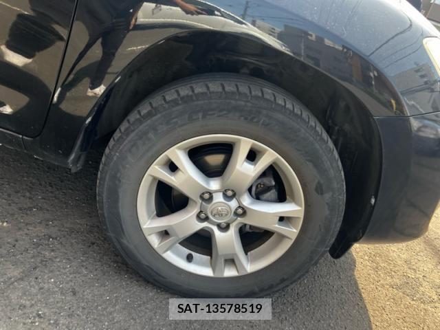Toyota RAV4 2010-08 7879110-7