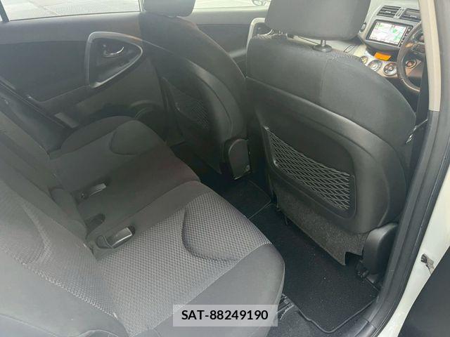 Toyota RAV4 2014-03 7879112-9