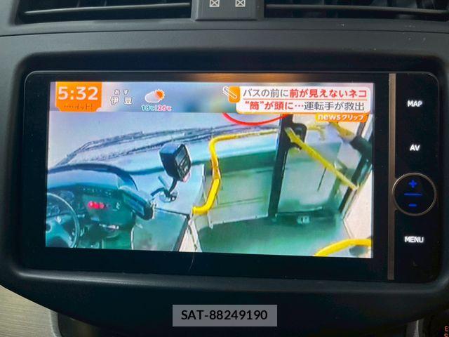 Toyota RAV4 2014-03 7879112-16