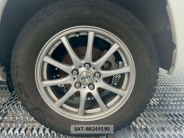 Toyota RAV4 2014-03 7879112-22