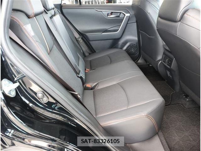 Toyota RAV4 2022-07 7903295-14