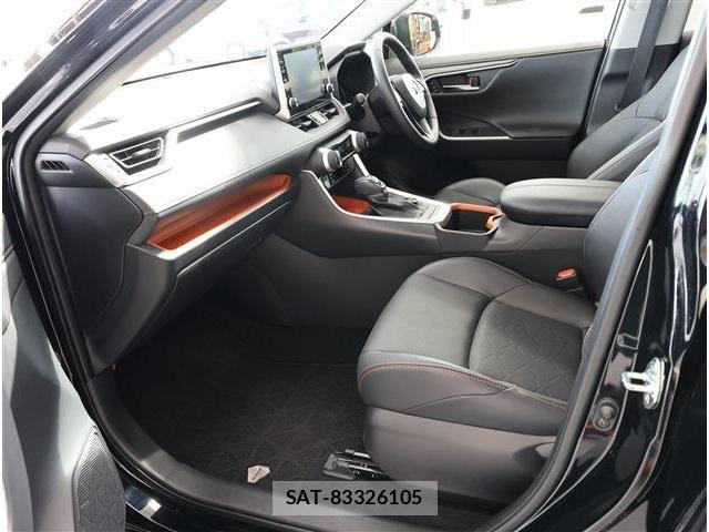Toyota RAV4 2022-07 7903295-15