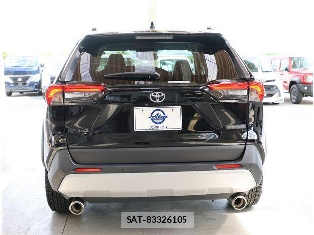 Toyota RAV4 2022-07 7903295-23