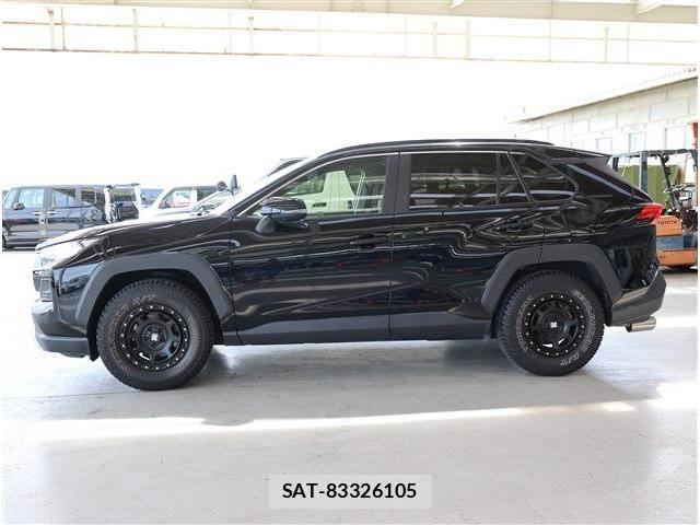 Toyota RAV4 2022-07 7903295-25