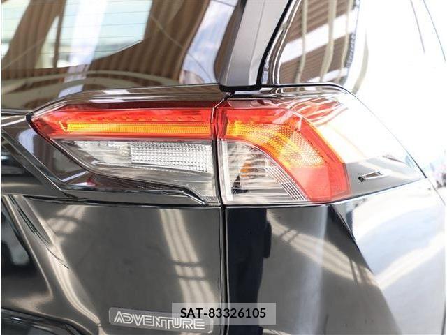 Toyota RAV4 2022-07 7903295-27