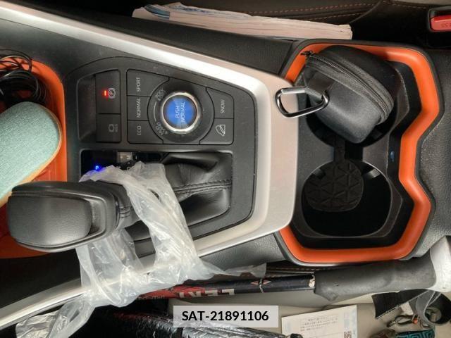 Toyota RAV4 2020-01 7903296-18