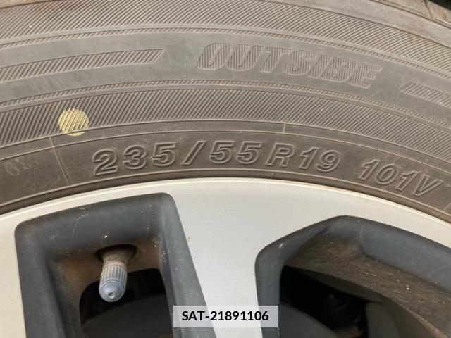 Toyota RAV4 2020-01 7903296-7