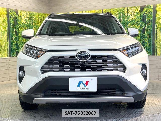Toyota RAV4 2020-08 7903297-13