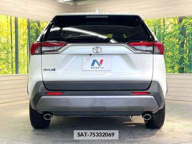 Toyota RAV4 2020-08 7903297-14