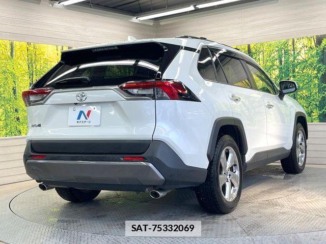 Toyota RAV4 2020-08 7903297-16