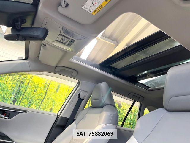 Toyota RAV4 2020-08 7903297-2
