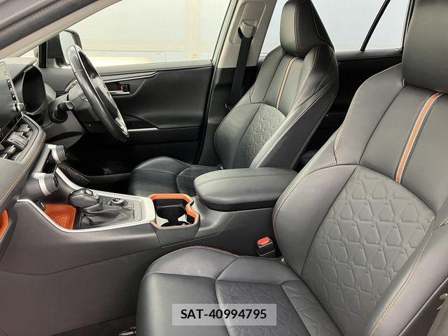Toyota RAV4 2020-10 7903294-15