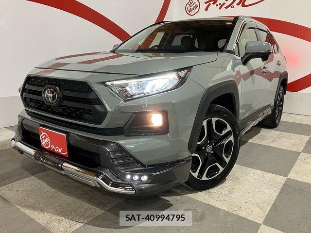 Toyota RAV4 2020-10 7903294-1