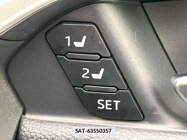 Toyota RAV4 2023-06 7963516-6