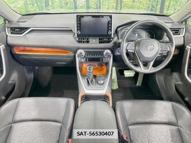Toyota RAV4 2021-01 7963536-1