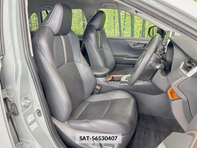 Toyota RAV4 2021-01 7963536-7