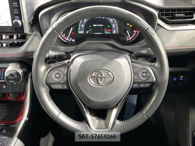 Toyota RAV4 2022-07 7963520-10