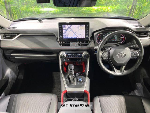 Toyota RAV4 2022-07 7963520-1