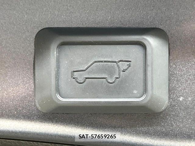 Toyota RAV4 2022-07 7963520-6