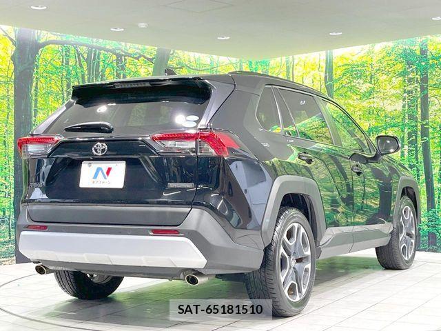 Toyota RAV4 2020-07 7963529-16