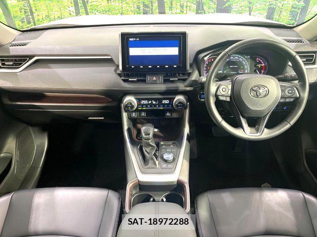 Toyota RAV4 2020-02 7963530-1