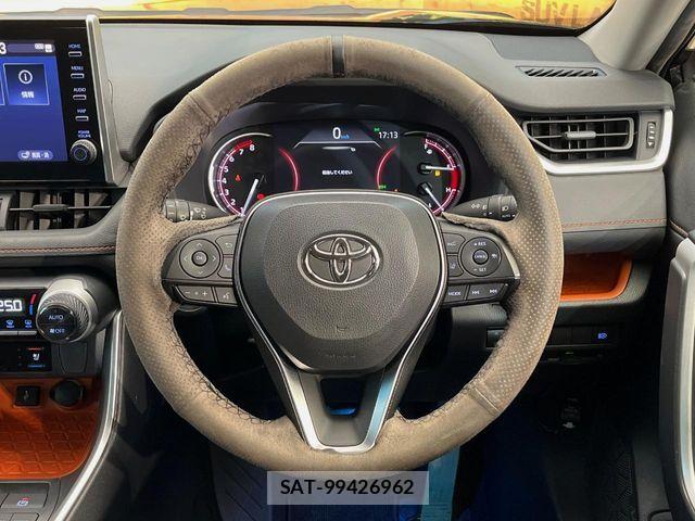 Toyota RAV4 2022-05 7963521-10