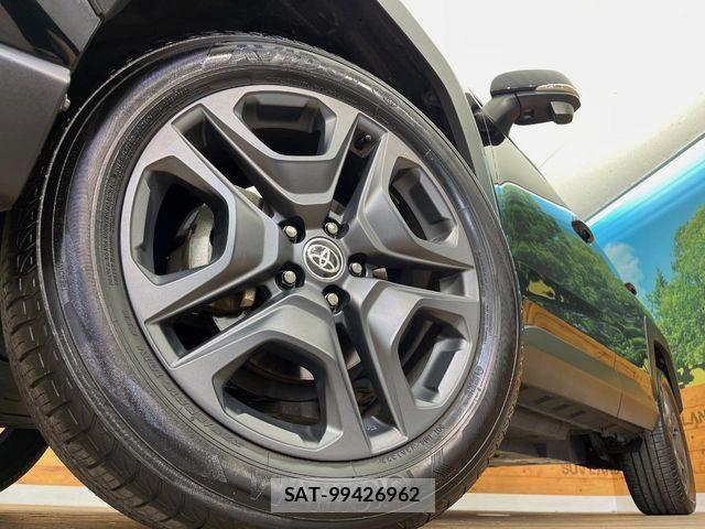 Toyota RAV4 2022-05 7963521-12