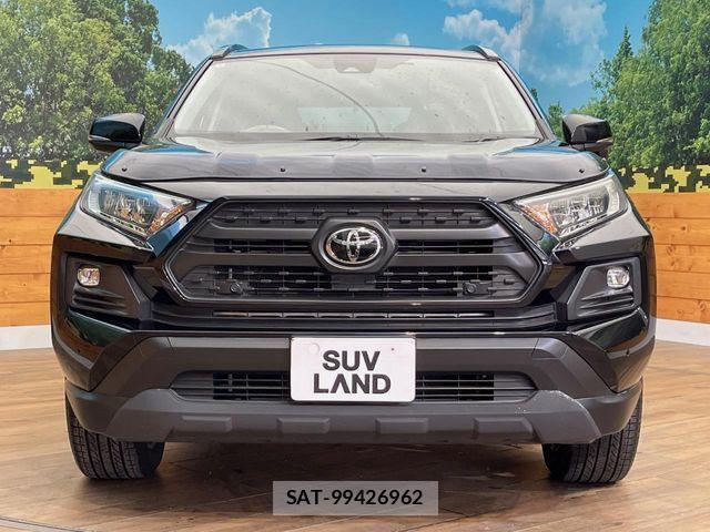 Toyota RAV4 2022-05 7963521-13