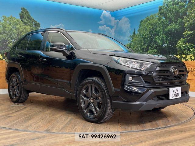 Toyota RAV4 2022-05 7963521-15