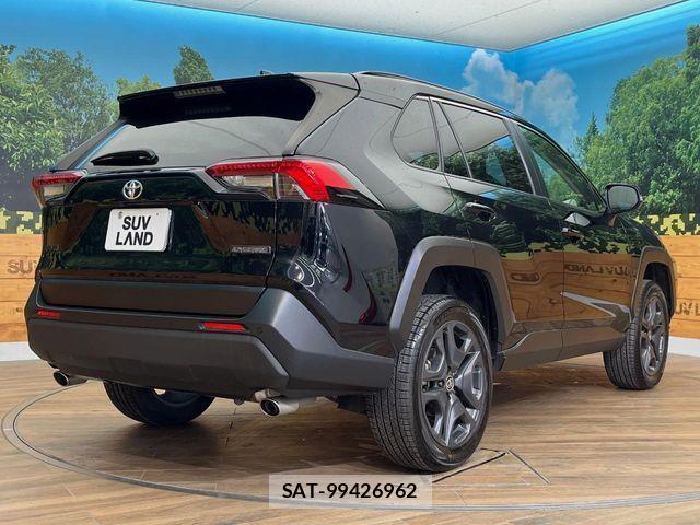 Toyota RAV4 2022-05 7963521-16