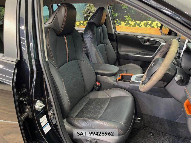 Toyota RAV4 2022-05 7963521-7