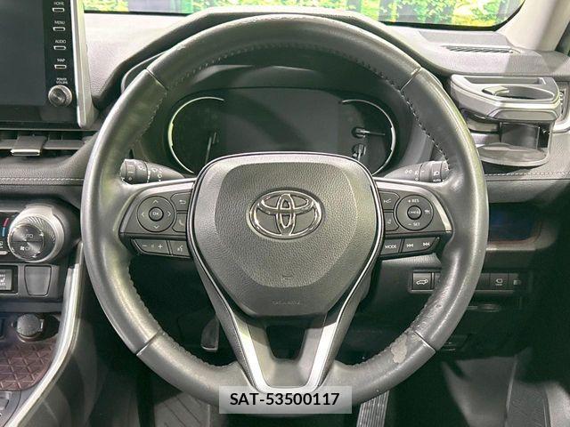 Toyota RAV4 2021-07 7980809-10