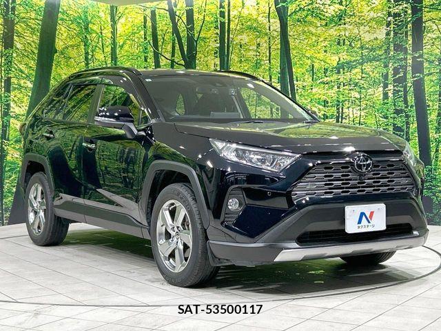 Toyota RAV4 2021-07 7980809-15