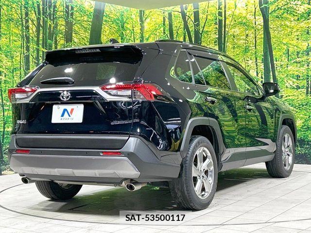 Toyota RAV4 2021-07 7980809-16