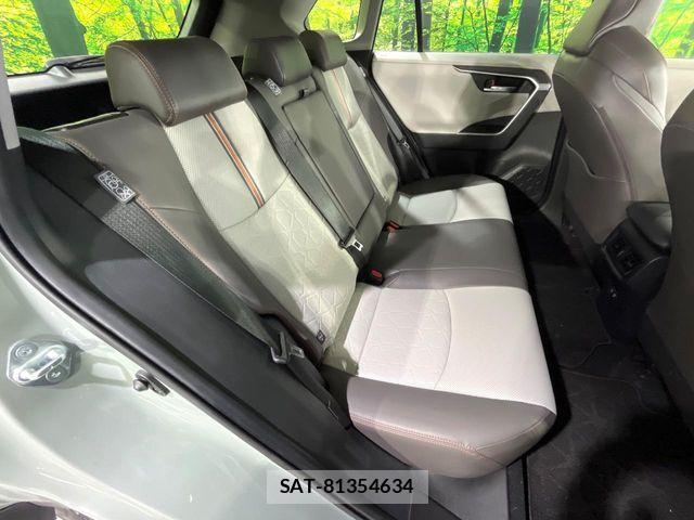 Toyota RAV4 2020-11 7980804-8