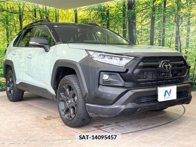 Toyota RAV4 2023-08 7980799-15