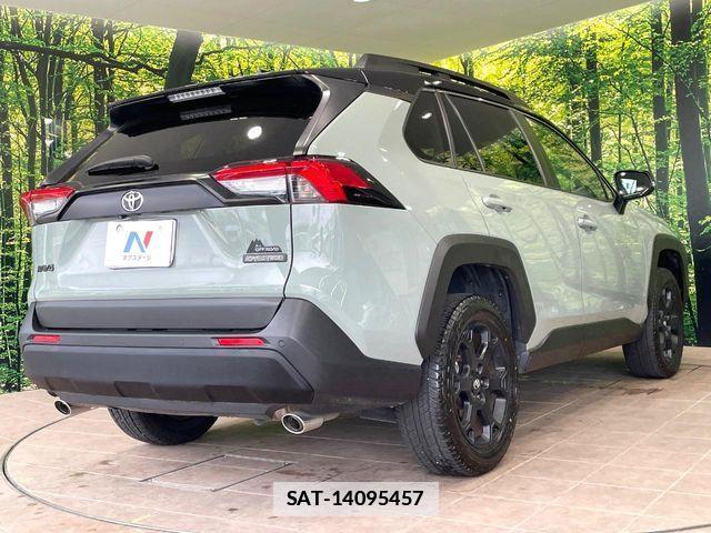 Toyota RAV4 2023-08 7980799-16