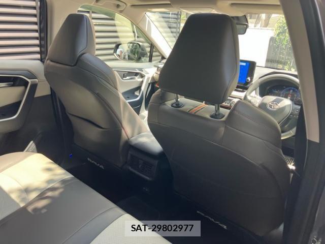 Toyota RAV4 2024-01 7980798-12