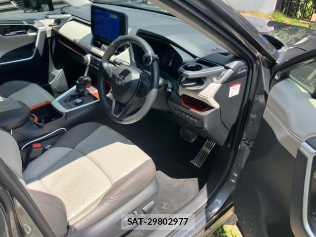 Toyota RAV4 2024-01 7980798-16
