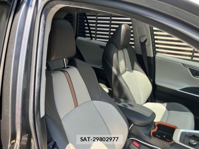 Toyota RAV4 2024-01 7980798-17