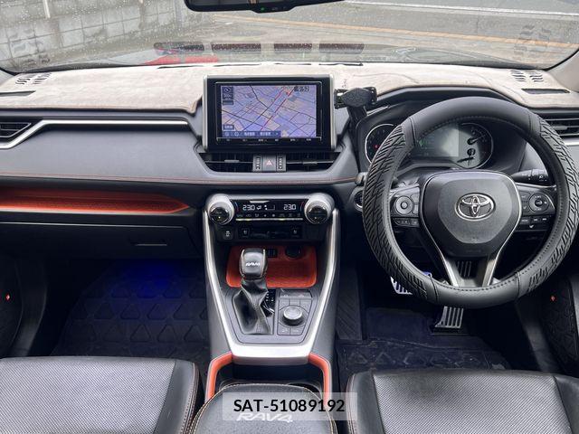Toyota RAV4 2020-08 7980807-1